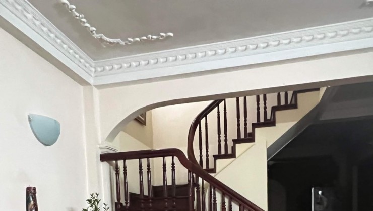 CHO THUÊ NHÀ NGUYÊN CĂN NGÕ BA GÁC GIẢI PHÓNG, 50M2, 2 TẦNG, 2 NGỦ, 2 WC, GÍA 7.5 TRIỆU